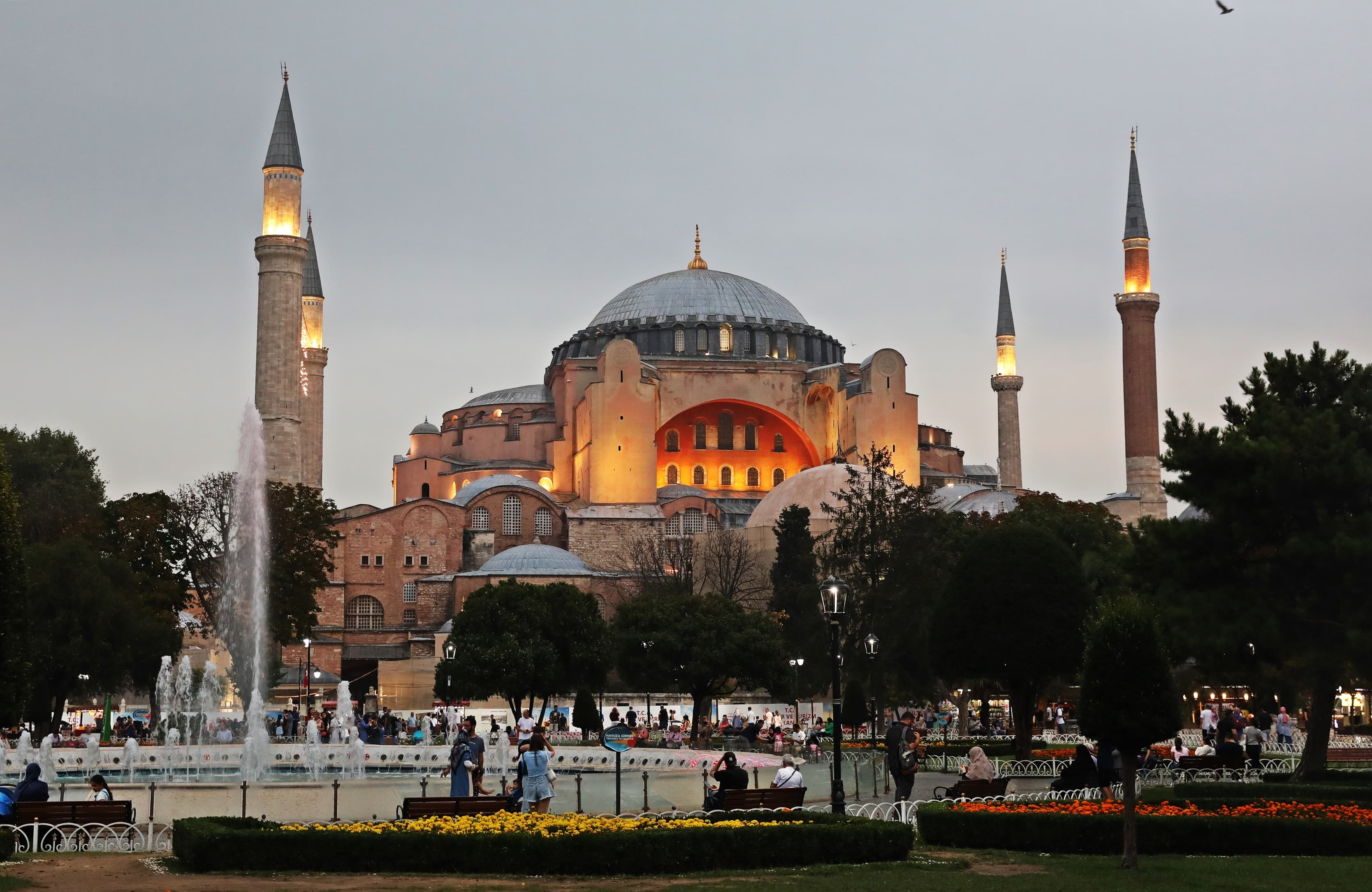 Conqueror's Istanbul: Private Full-Day Heritage Journey
