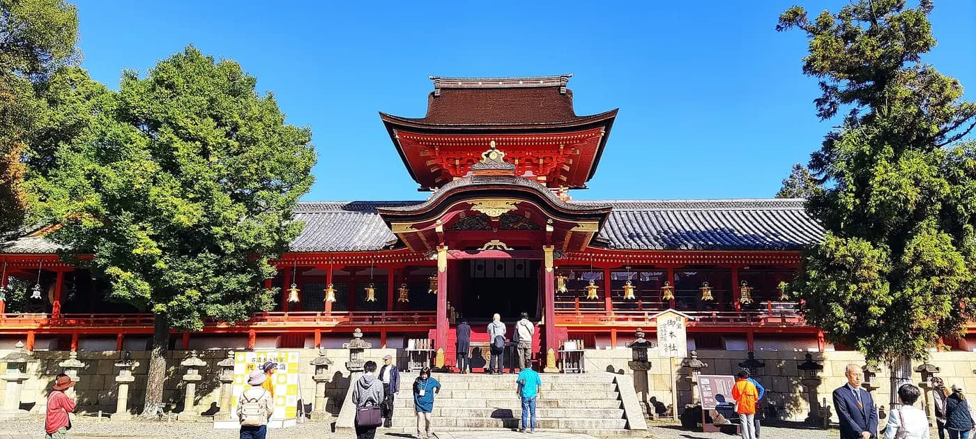 Iwashimizu Hachimangu ve Sake Deneyimi